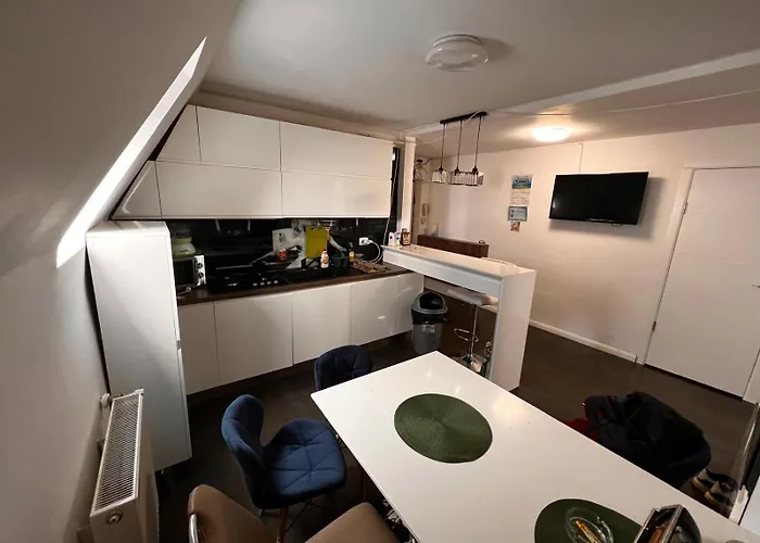 De Lux 크라이오바